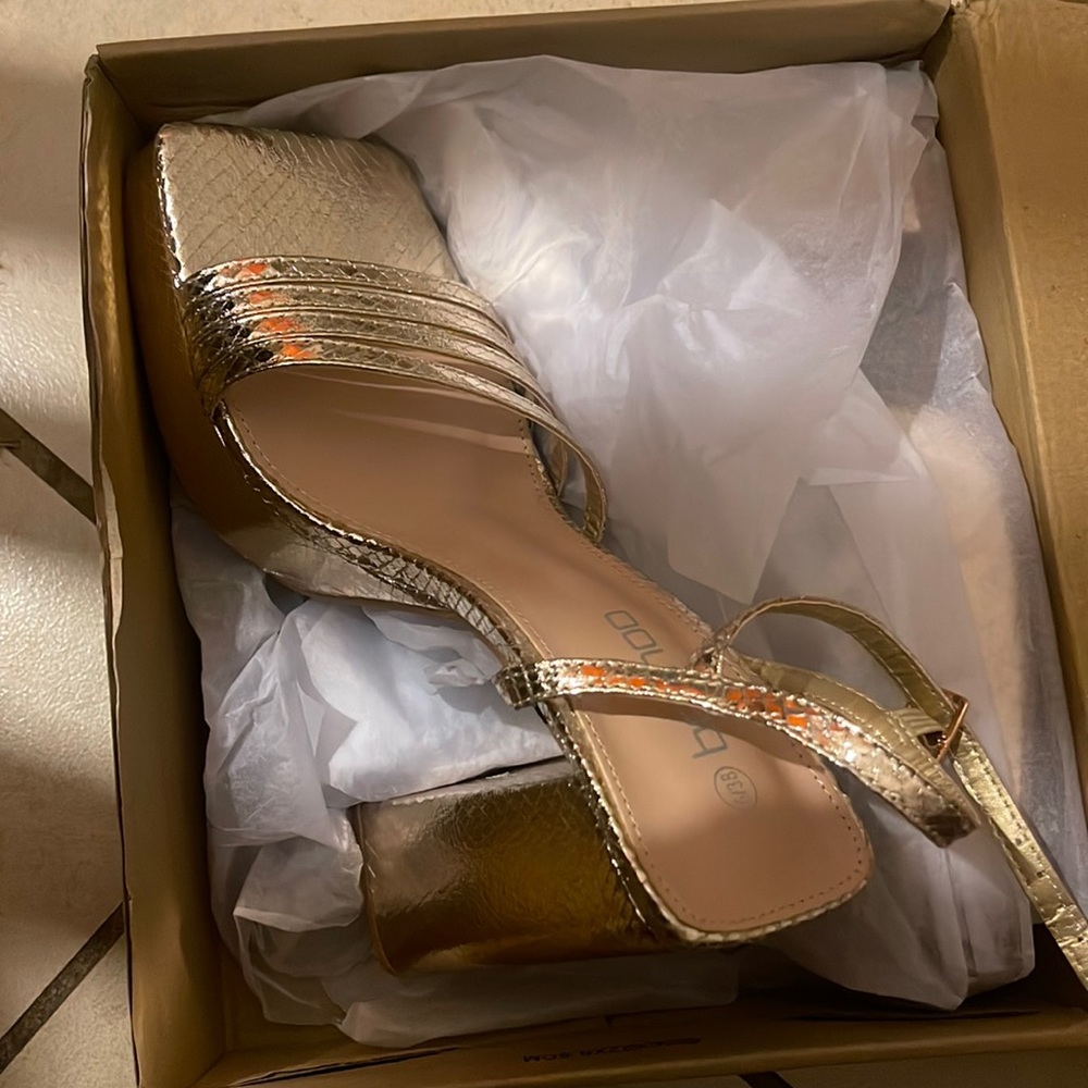 Gold boohoo heels